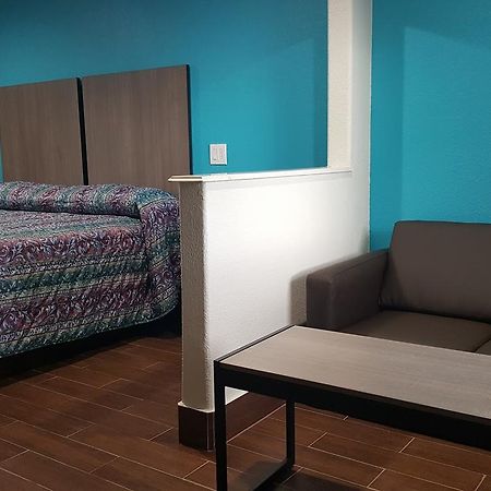 Moonlight Inn & Suites Jersey Village Habitación foto